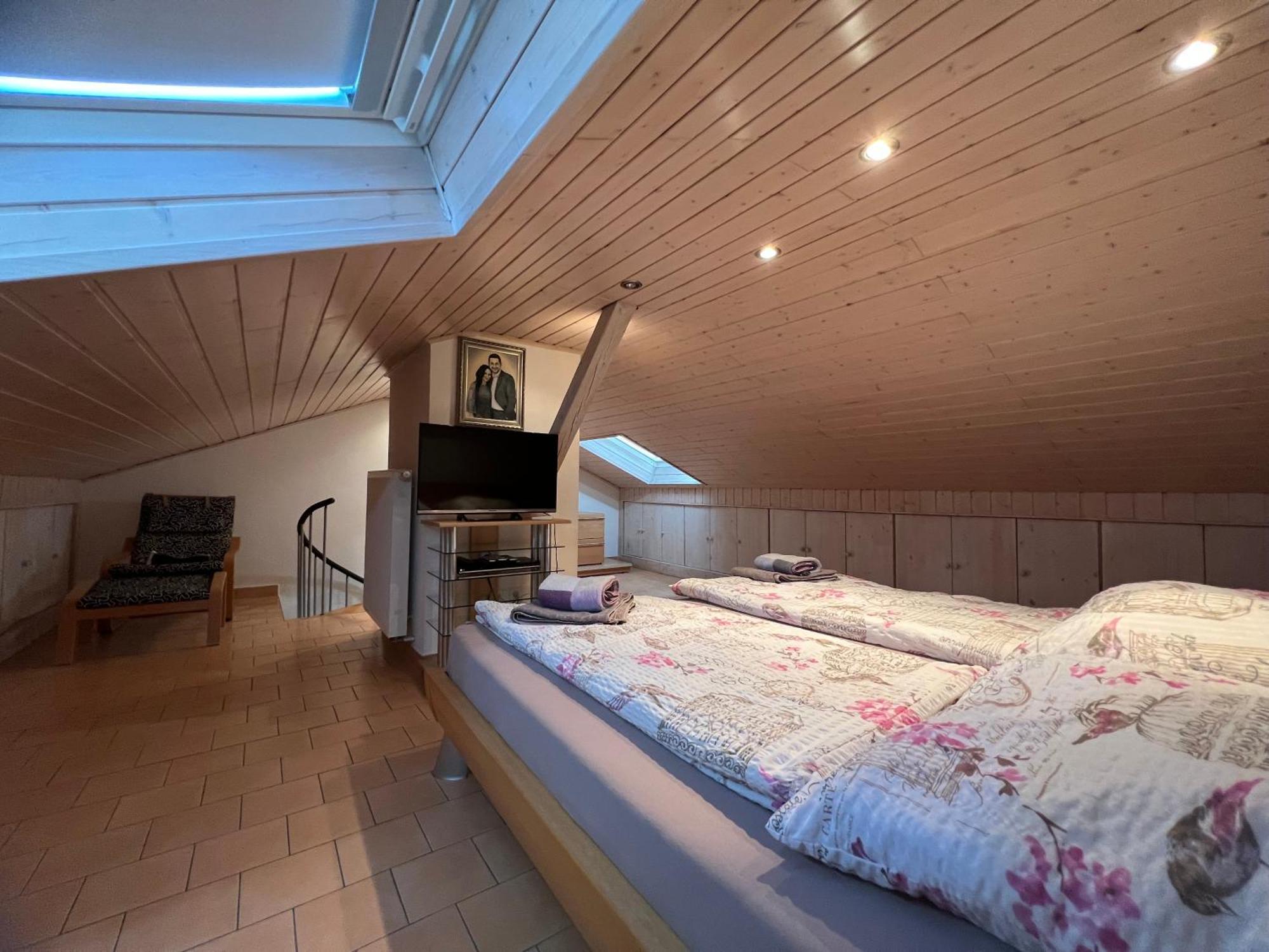 Ermmes Ferienwohnungen Sinsheim Room photo
