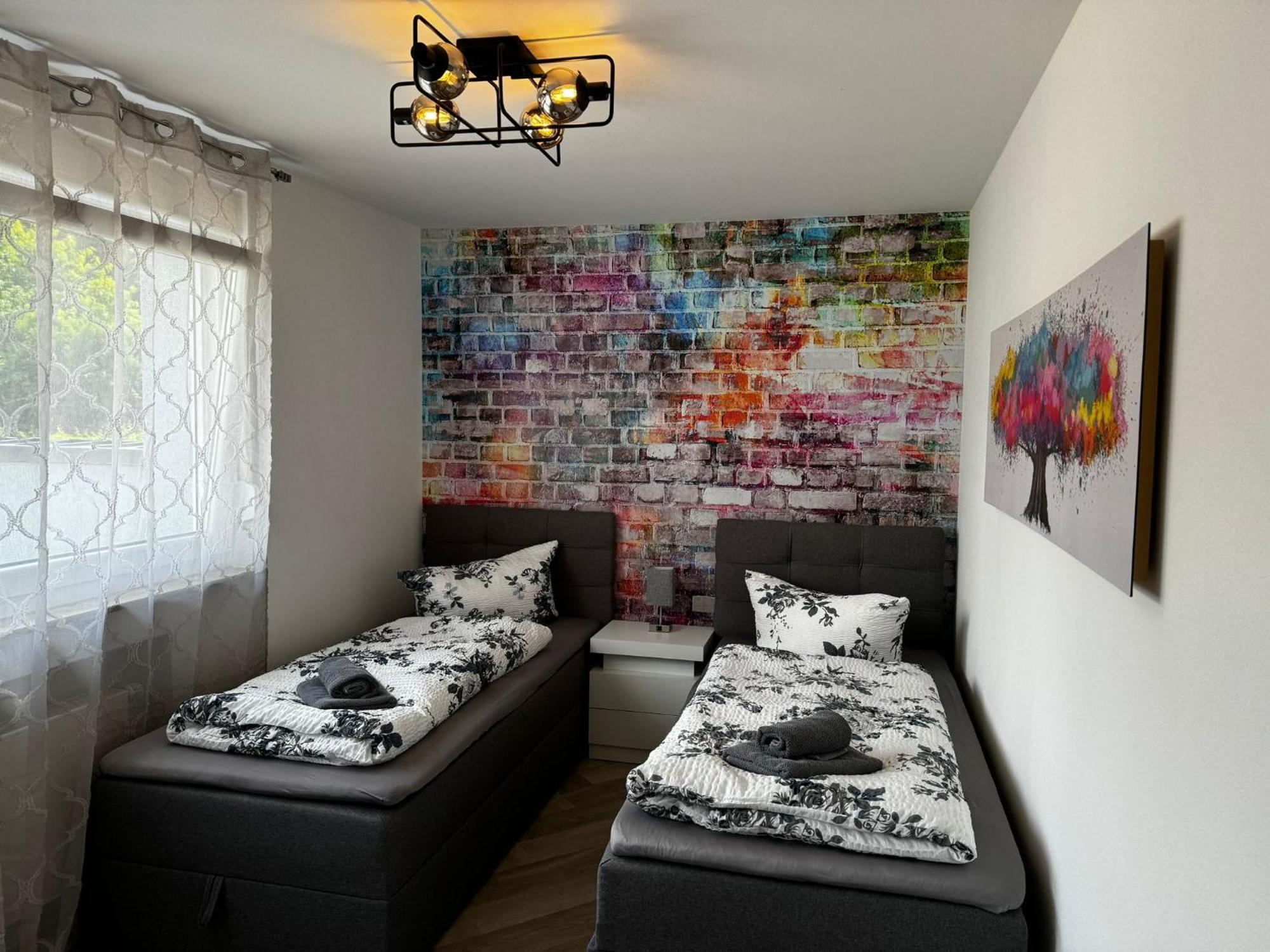 Ermmes Ferienwohnungen Sinsheim Room photo